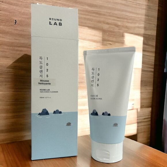 Round Lab 1025 Dokdo Cleanser 150ml - Picture 1 of 5
